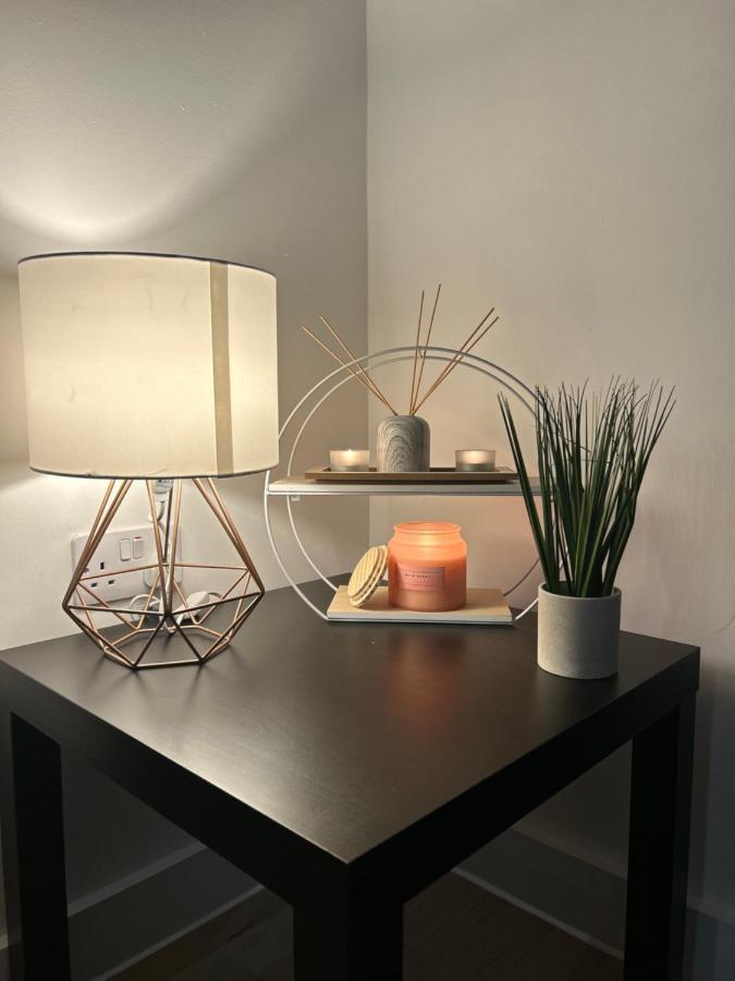 Appartamento Modern 1-Bed Duplex+Balcony Manchester Esterno foto